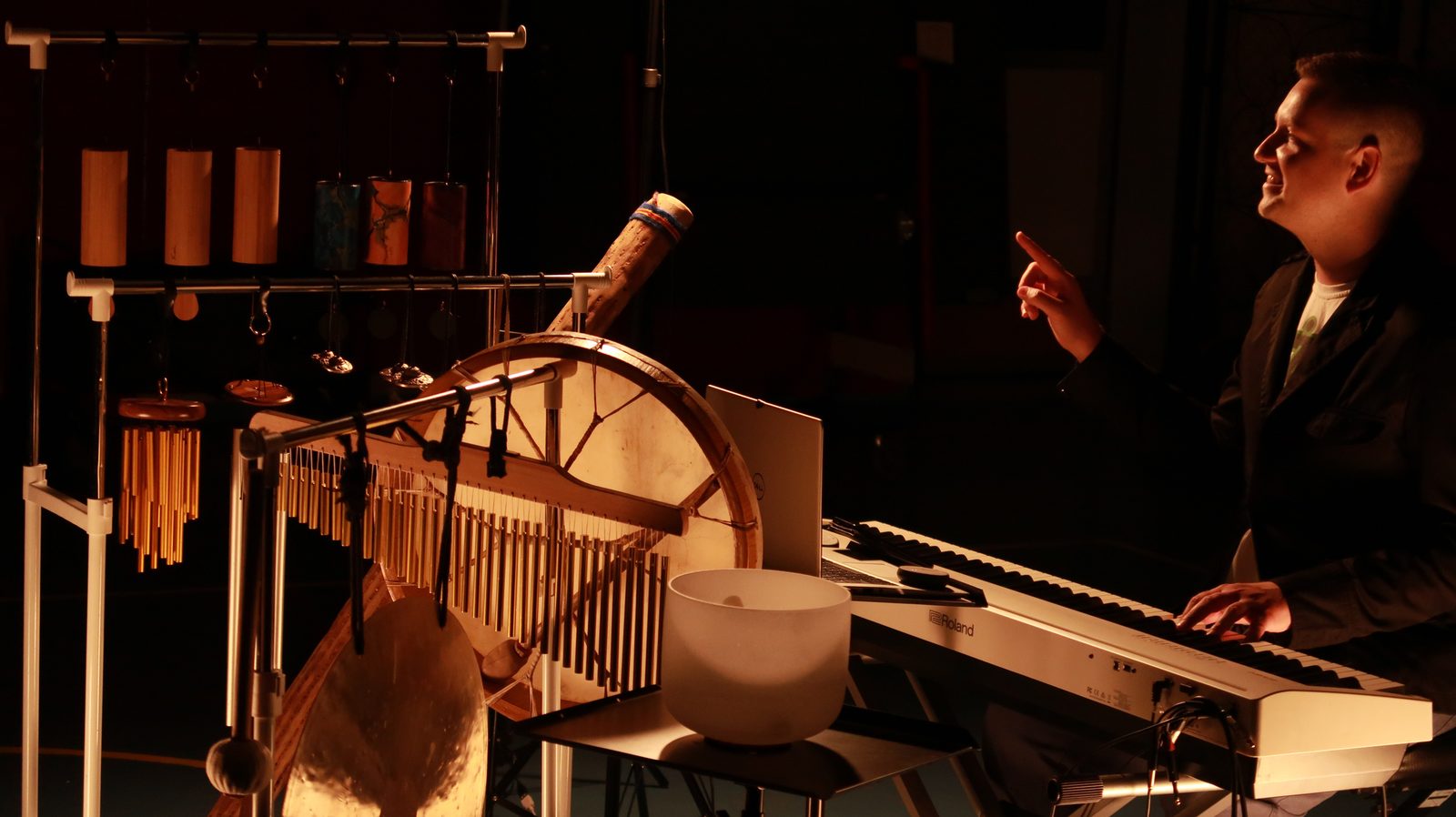 Koncert relaksacyjny — misy, gongi i instrumenty